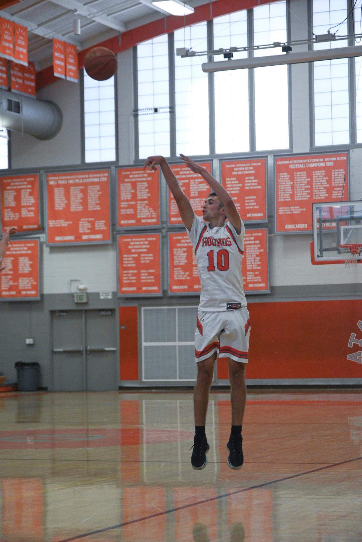 Drew Ardouin shoots during a game at Atascadero High, from which he graduated in 2021. Ardouin went on to star at Cuesta College and now plays at the University of San Francisco.