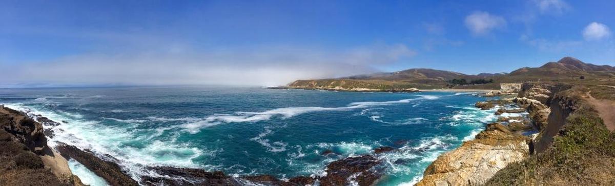A view from the Bluff Trail at Montana de Oro State Park.